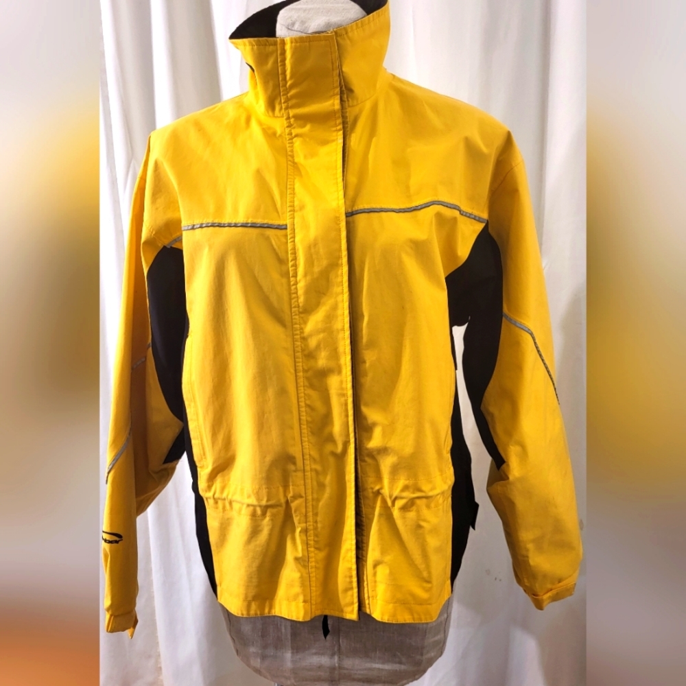 BGORE-TEX VENTED WATERPROOF RUNNING   FS  WOMEN JACKET SIZE M